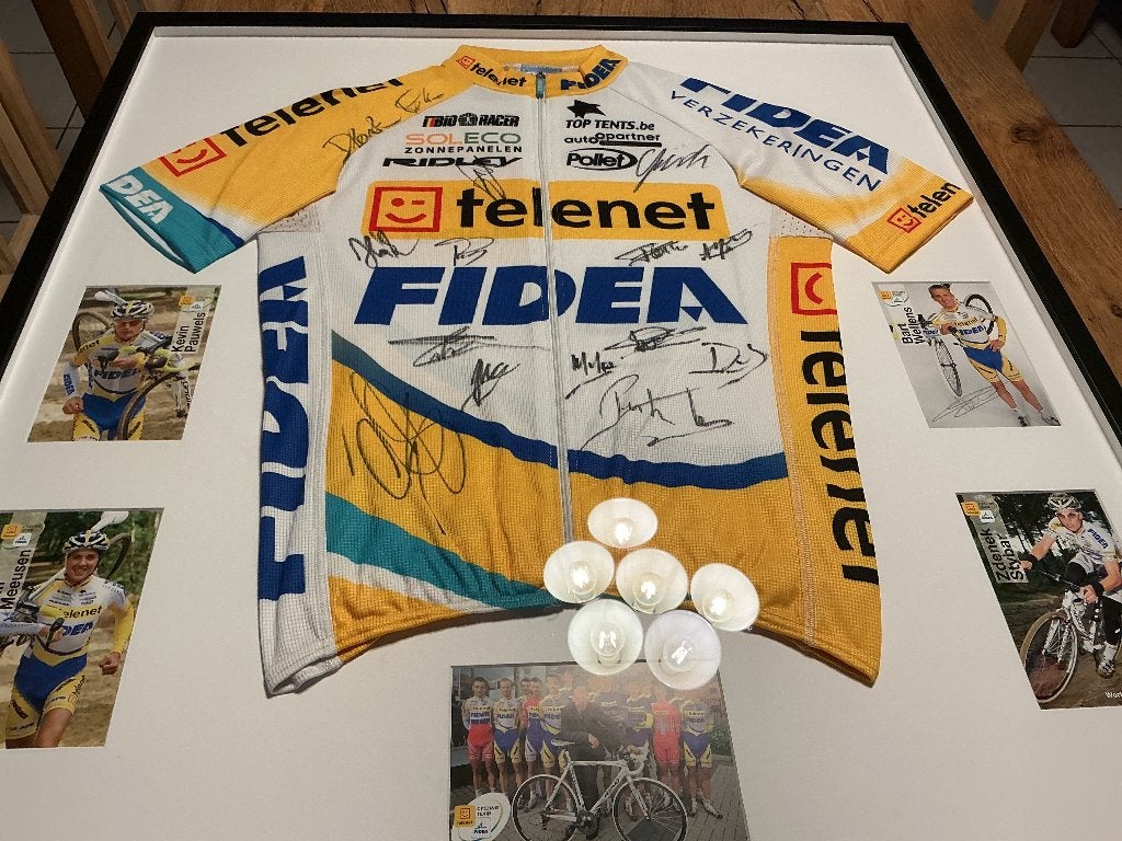 Gesigneerde wielertrui, Ophalen, Nieuw