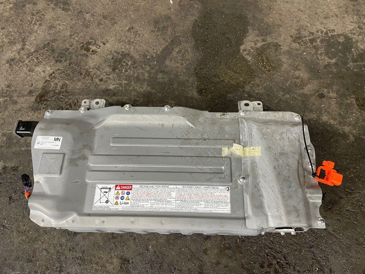 Hybride hoogspannings accu Toyota Yaris, Autos : Pièces & Accessoires, Onderdelen@venauto.nl, Van der Ven Autorecycling B.V., Ettenseweg 76, 4706 PB Roosendaal, The Netherlands