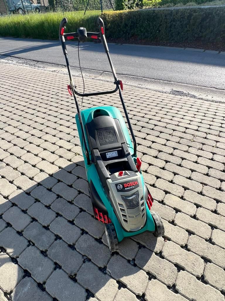 Bosch Rotak 37 Li grasmaaier, Tuin en Terras, Ophalen, Zo goed als nieuw