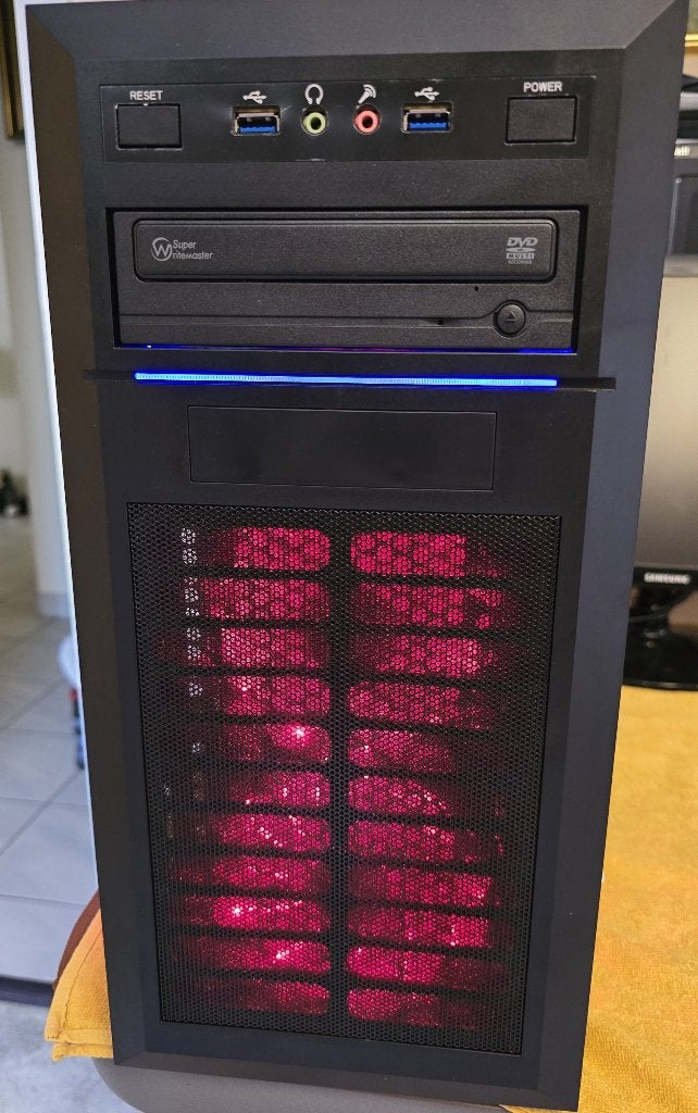 Tour pc, Informatique & Logiciels, Ordinateurs de bureau, Comme neuf, Enlèvement, Gaming, HDD