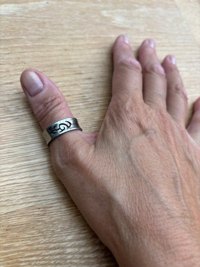 Belle bague couleur argent, Femme ou Homme, Utilisé, Autres matériaux, Argent