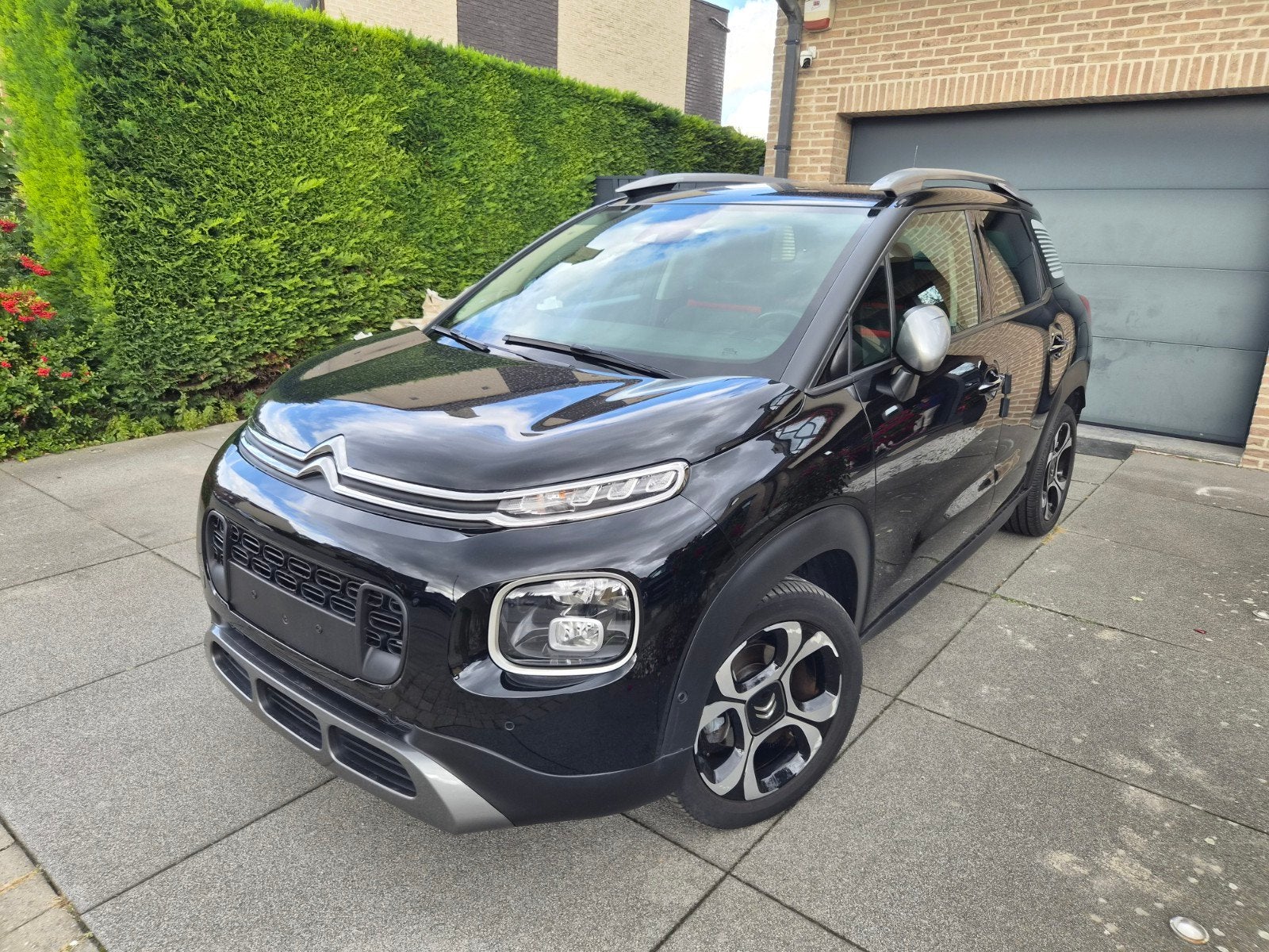 Citroen C3 Aircross / 1.2 Shine / * CAMERA / CARPLAY / LED *, Auto's, Automaat, Euro 6, https://public.car-pass.be/vhr/4c5a62c4-5aac-4889-b3b9-bb981e255db8