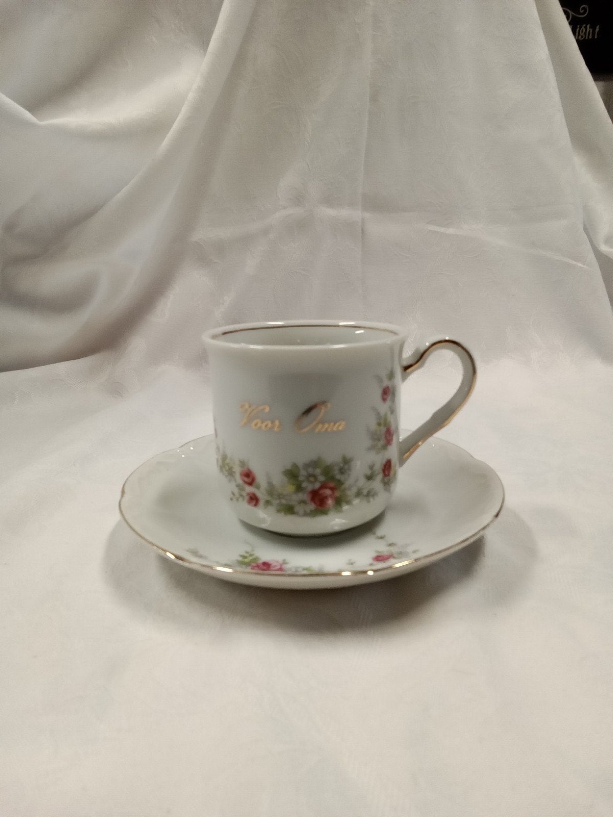 Klein, lief, kop en schoteltje, Royal Ascot, "Voor Oma"., Antiek en Kunst, Ophalen of Verzenden