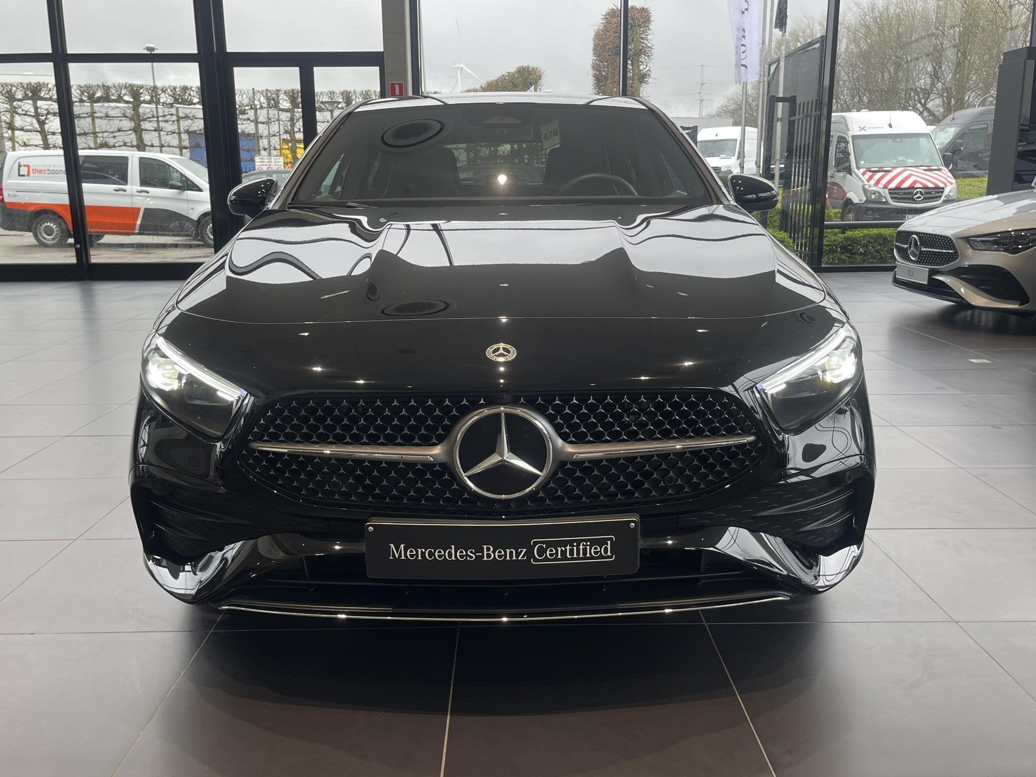 Mercedes-Benz A-Klasse 250 e AMG Line + LEDER + BURMESTER +, Auto's, Stof, Gebruikt, Euro 6, 4 cilinders