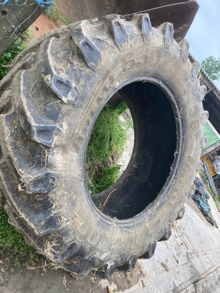 Gratis band 650/65r38, Ophalen