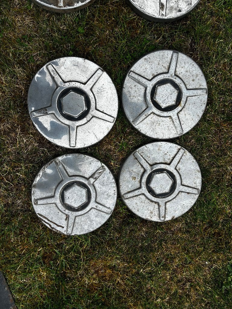 8 couvre-roues pour une Simca, voiture ancienne, Enlèvement ou Envoi