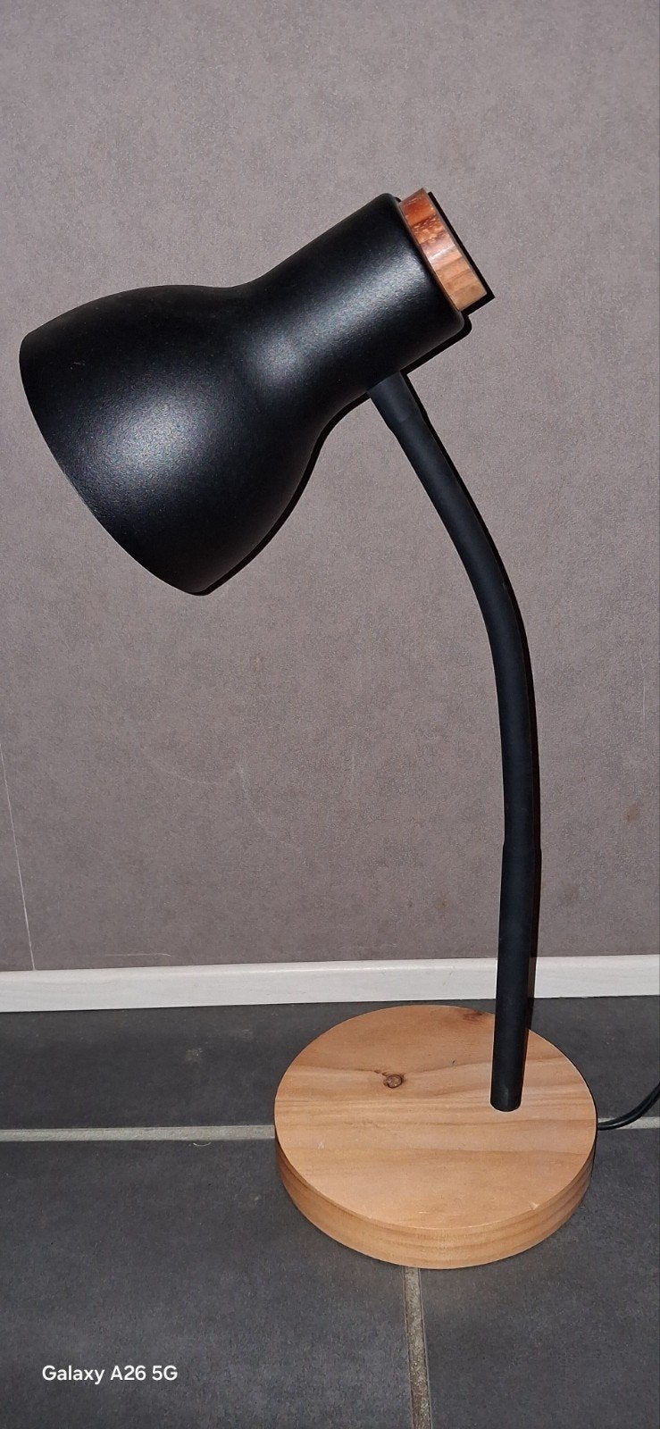 lampe bois et acier, Enlèvement ou Envoi, Lampe de bureau, Comme neuf, Avec interrupteur
