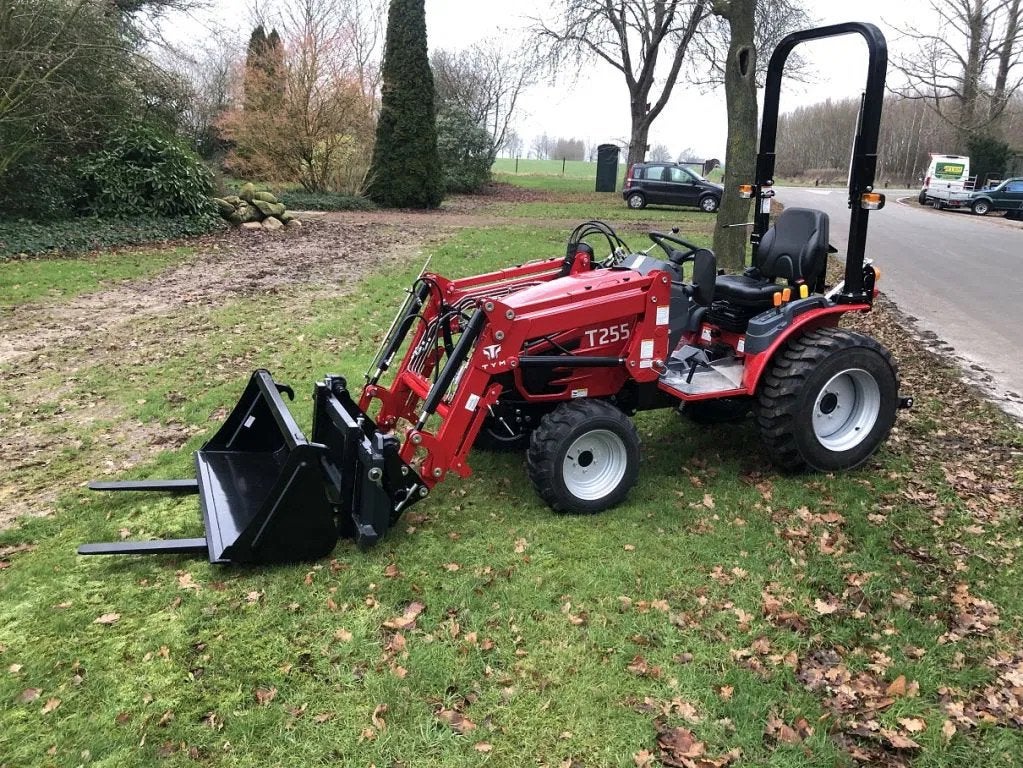 Tym T255 Hst met voorlader, Autres types