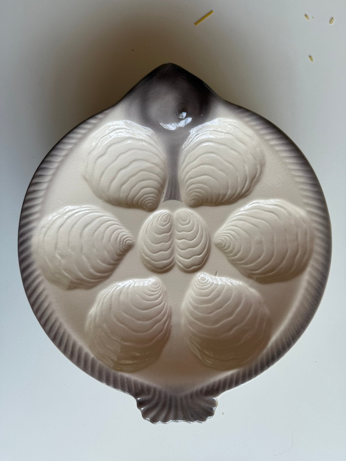 6 Oesterborden, Huis en Inrichting, Keuken | Servies, Ophalen, Zo goed als nieuw, Bord(en)