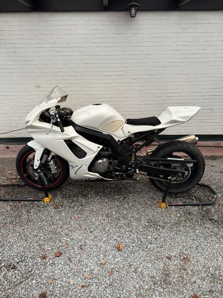 Suzuki SV650/GSX-R Circuit moto, Particulier, Quickshifter