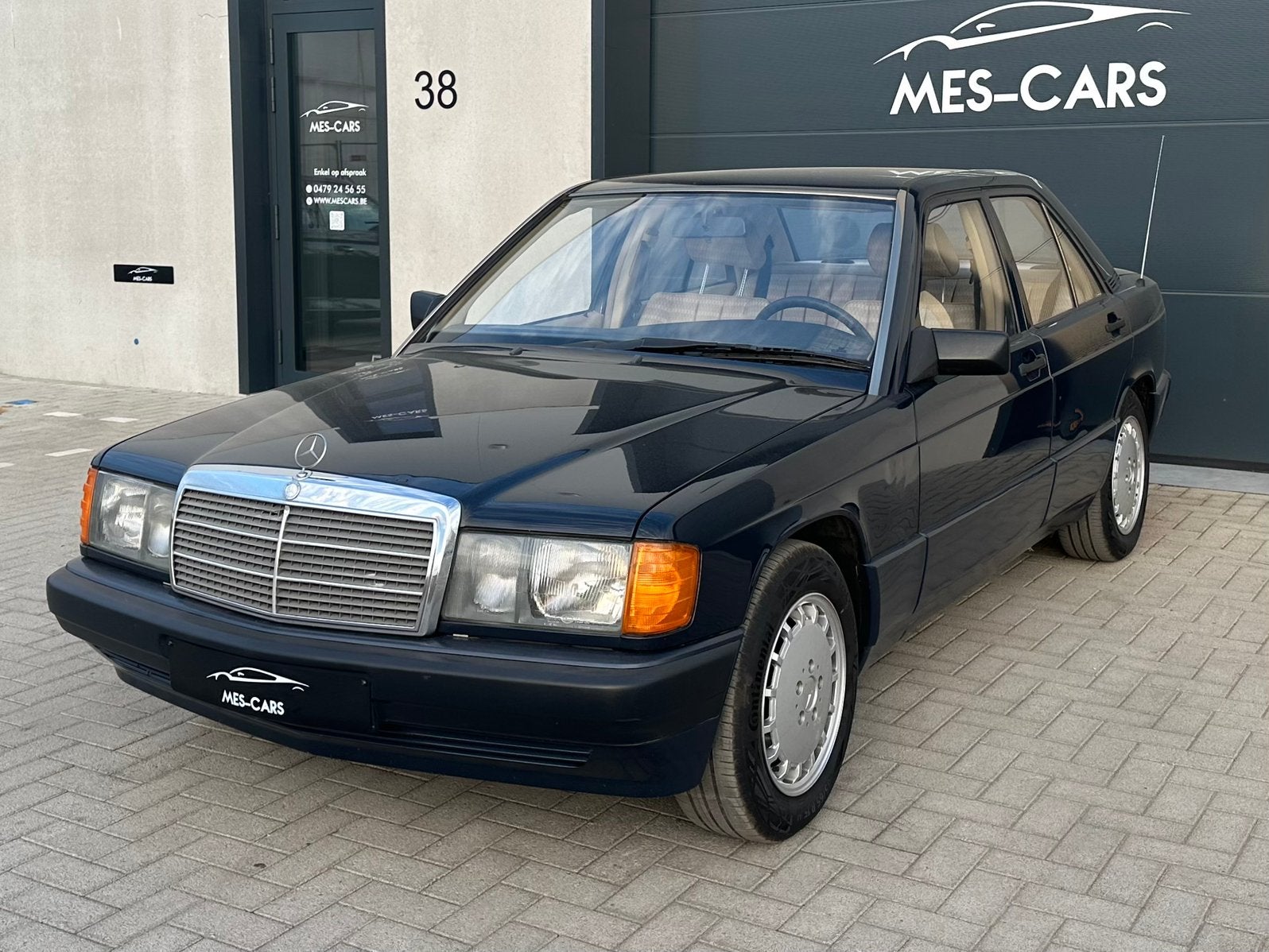 Mercedes-Benz 190 Diesel Oldimers 1990, Beige, Boîte manuelle, Entretenue par le concessionnaire, Tissu