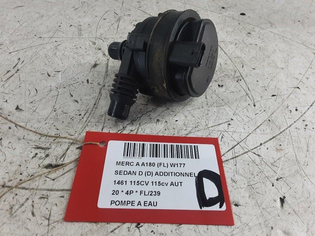 POMPE A EAU Mercedes-Benz A Limousine (177.1) (A0005003600), Mercedes-Benz, Utilisé, Dialog.mb@mercedes-benz.com, Mercedes-Benz AG