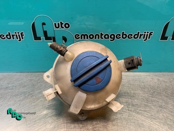 Expansievat van een Volkswagen Golf (Golf 09-), Gebruikt, -, Volkswagen, -