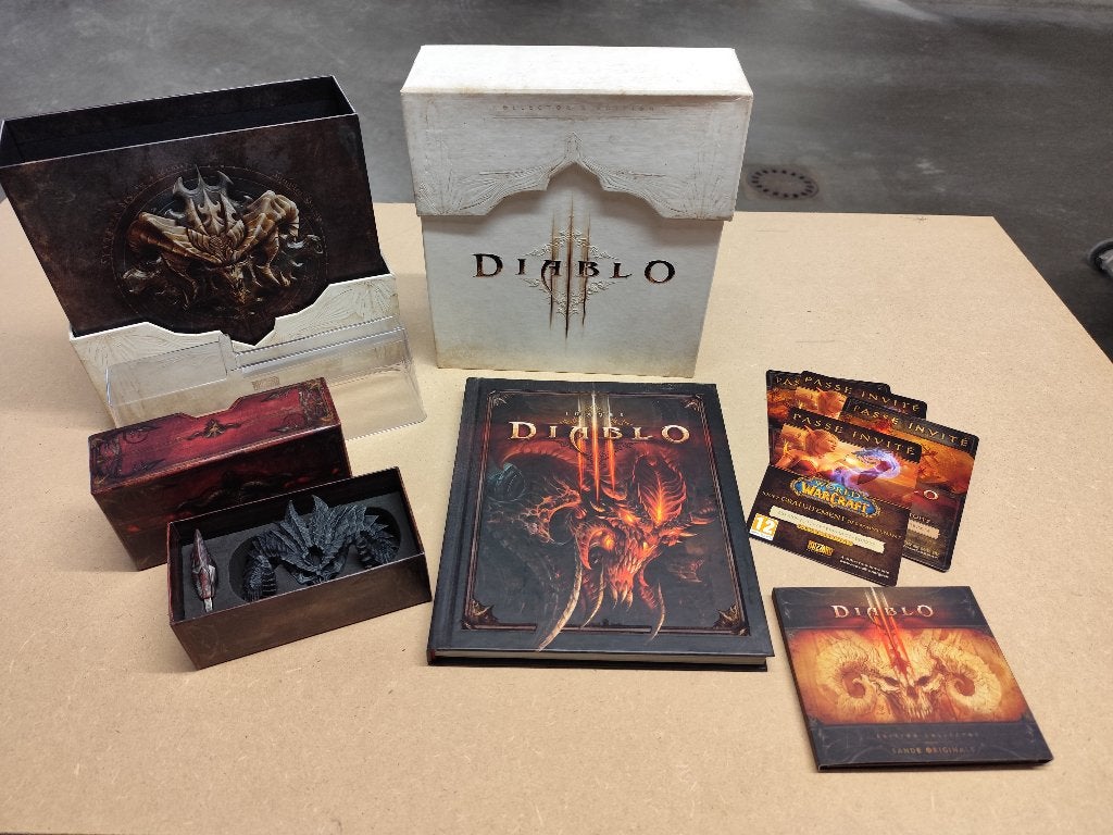 Diablo 3 Collector's Edition FR, Overige genres, 1 speler, Ophalen of Verzenden, Zo goed als nieuw