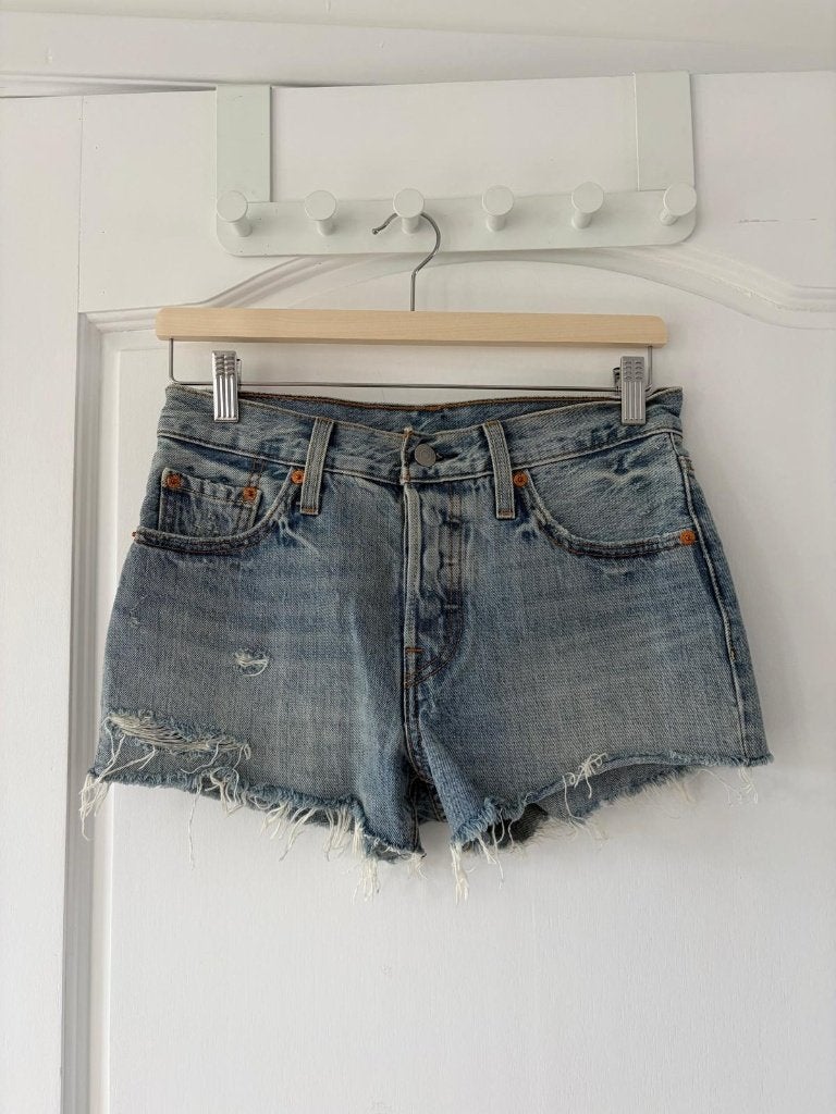 Jeansshort Levi’s 501 w25 Maat XS, Kleding | Dames, Blauw, Ophalen of Verzenden, Zo goed als nieuw, W27 (confectie 34) of kleiner