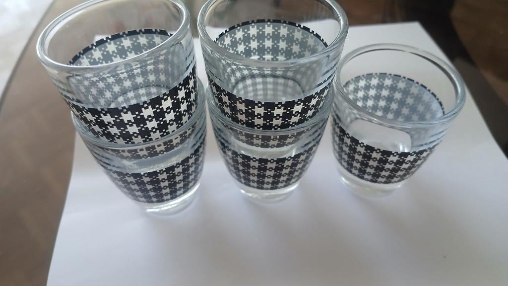 (Vintage / retro / '60) Jenever / shot glaasjes 5 stuks, Collections, Verres & Petits Verres, Enlèvement