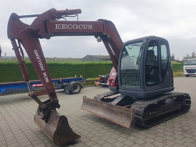 New Holland Kobelco E70 - 8 TON (bj 2005), Zakelijke goederen, Machines en Bouw | Kranen en Graafmachines, Graafmachine