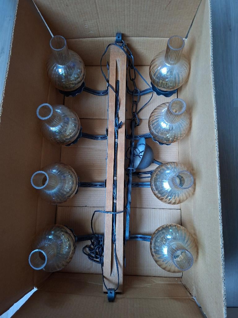 Luchter 8 lampen, Ophalen, Glas