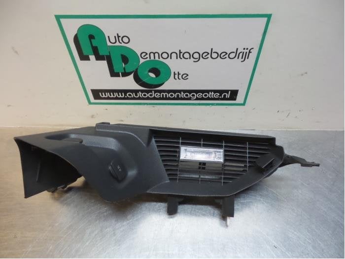 Support plage arrière d'un Volkswagen Golf (Golf 09-), -, 3 mois de garantie, Utilisé, -