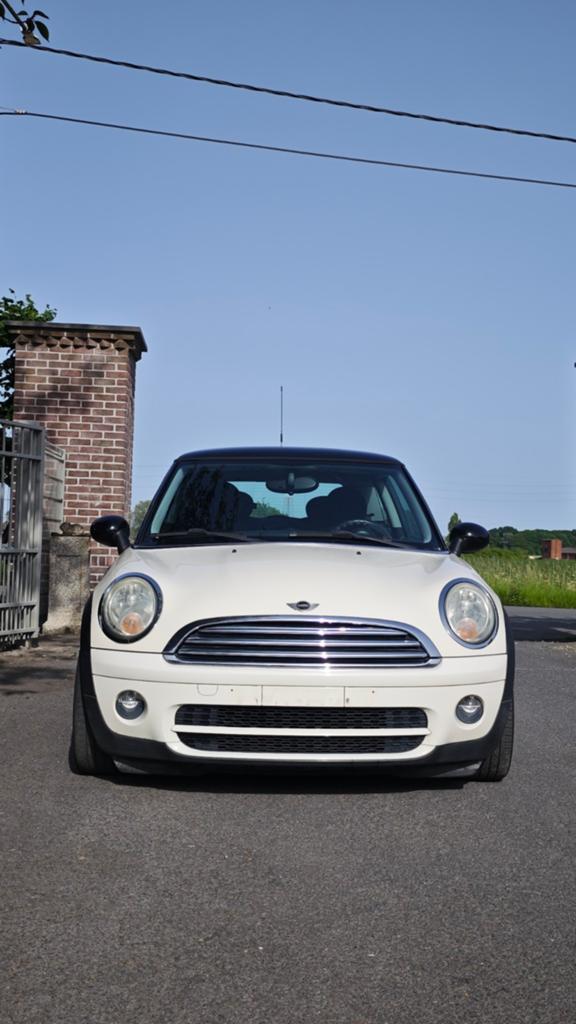 Mini Cooper D 99dkm Eerste Eigenaar Distributieriem VV, Auto's, Mini, Voorwielaandrijving, 4 zetels, Stof, Electronic Stability Program (ESP)