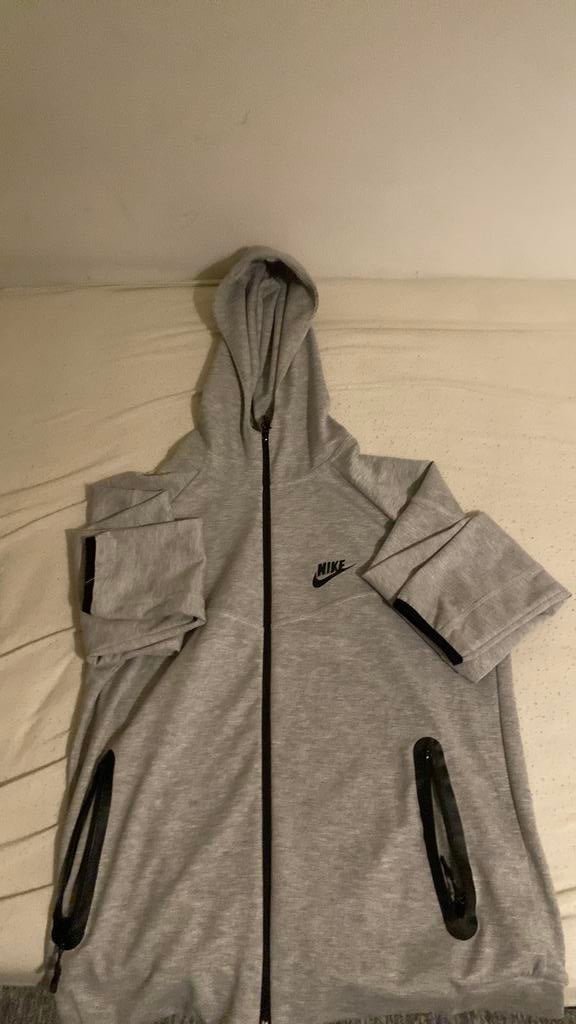 Nike tech, Ophalen, Gedragen, Maat 38/40 (M), Grijs