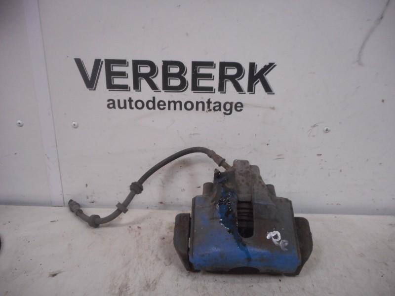 REMKLAUW RECHTS VOOR Ford Mondeo II (01-1996/09-2000), Gebruikt, Ford