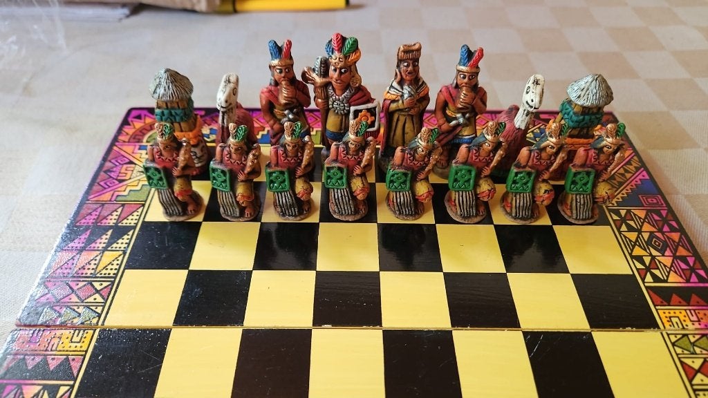 jeu de société Echiquier 26 par 26 Inca péruvien  Espagne, 1 ou 2 joueurs, Enlèvement ou Envoi, Comme neuf