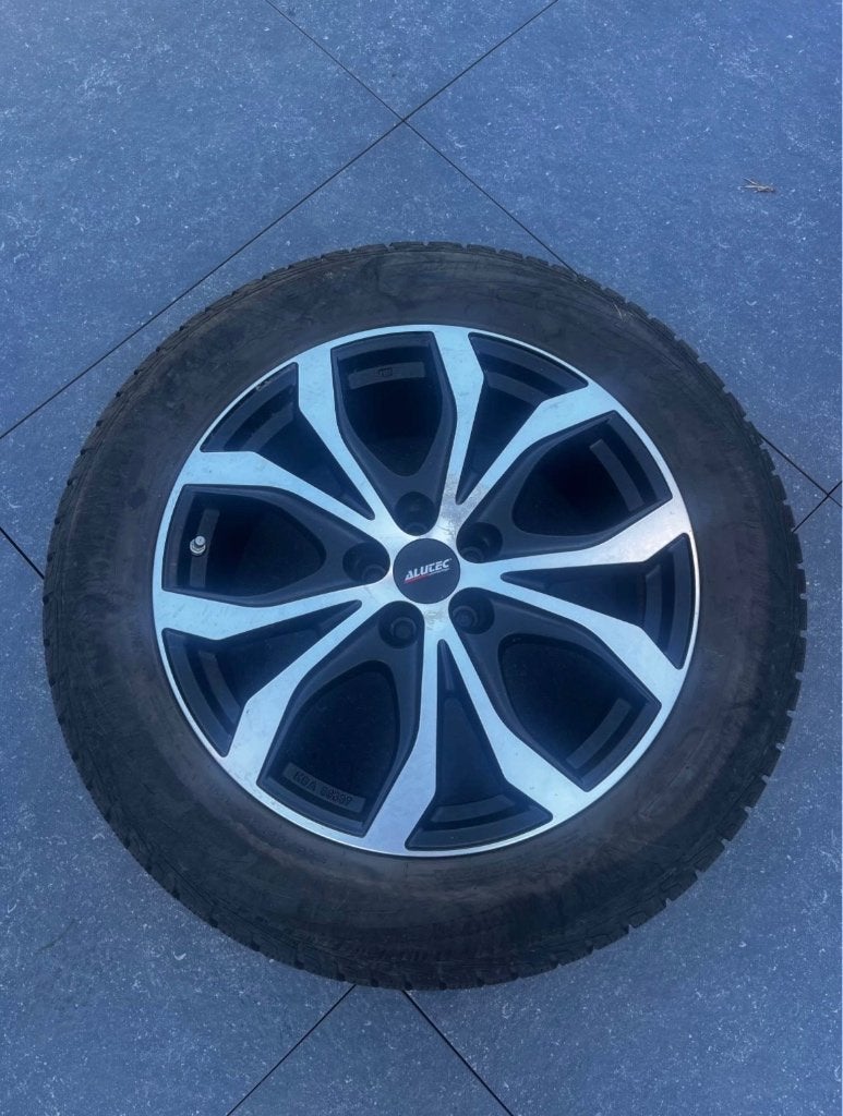 Jaguar F-Pace - 4 pneus hiver Goodyear et jantes Alutec, Neuf, Pneus hiver, 255 mm, Véhicule de tourisme