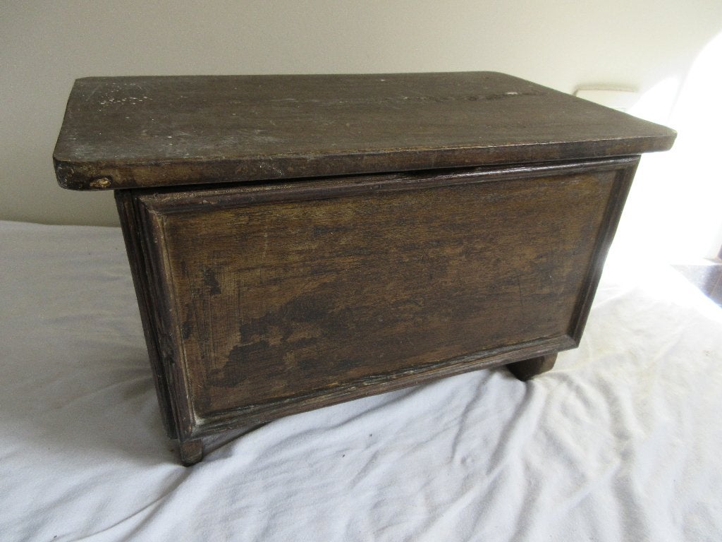 Petite armoire ancienne meuble de rangement boîte en bois, Antiquités & Art, Curiosités & Brocante, Enlèvement