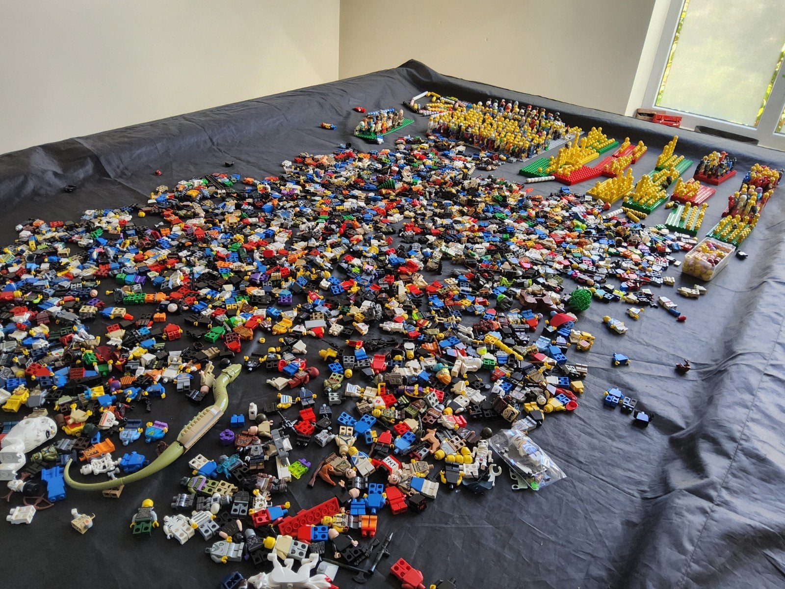 Une énorme quantité de figurines Lego, Enlèvement ou Envoi, Lego