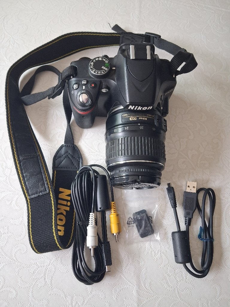 Kit Nikon D3200, 2 zooms, sac...., Pare-soleil, Enlèvement, Utilisé, 24 mégapixels