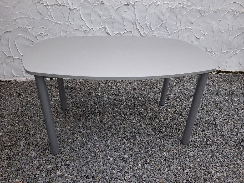mooie grijze tafel 90cm x 140cm, Huis en Inrichting, Ophalen, Gebruikt