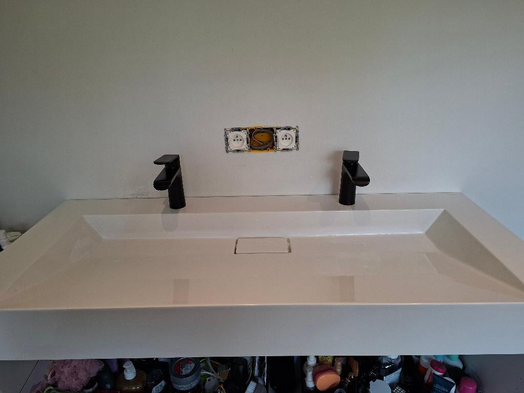 Badkamer spoelbak dubbel met kranen van Stone Art, Huis en Inrichting, Ophalen, Gebruikt, 100 tot 150 cm, Minder dan 100 cm