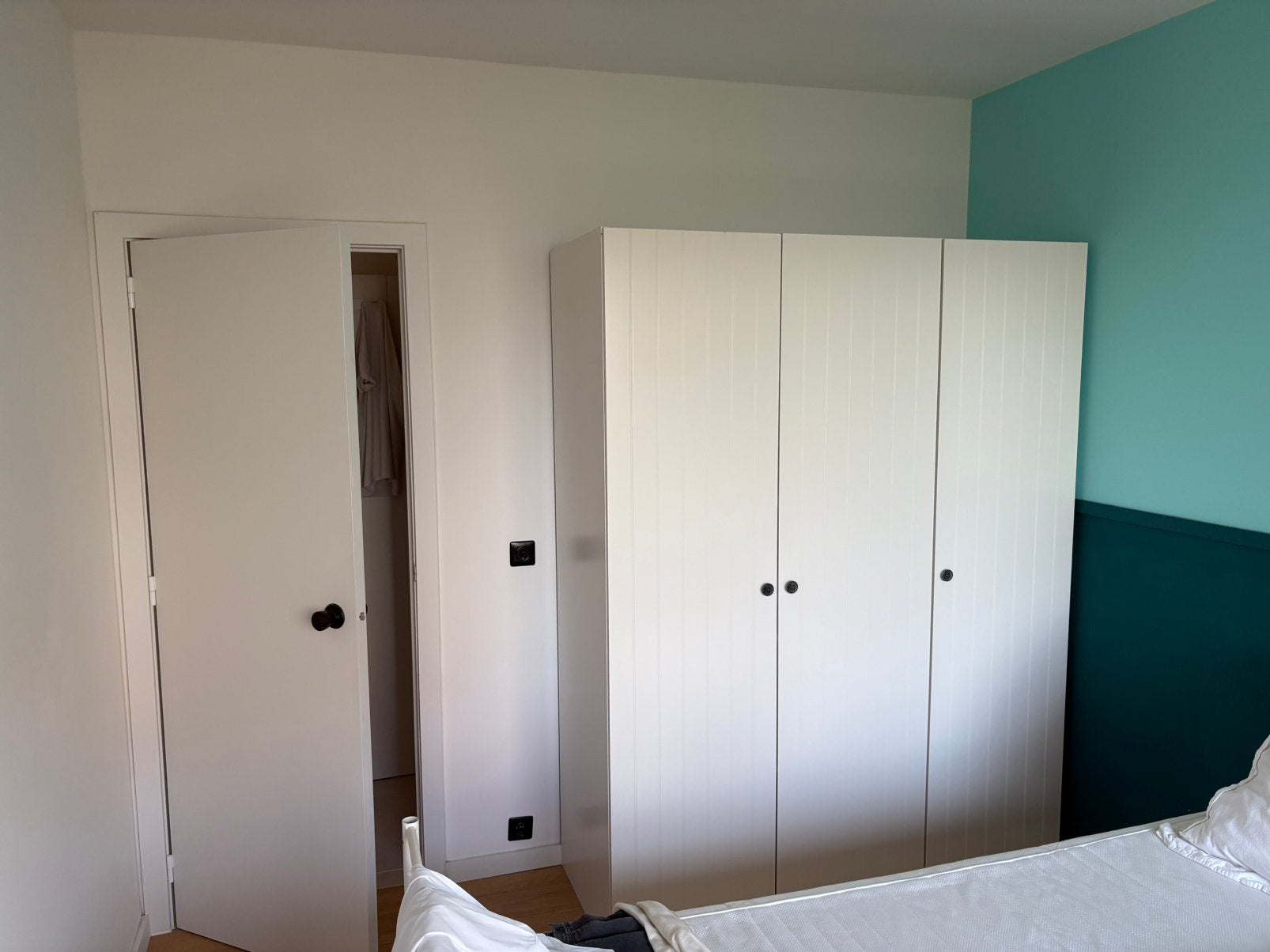 Kasten kleerkasten, Ophalen, Met deur(en), 100 tot 150 cm, Slaapkamer kleerkast