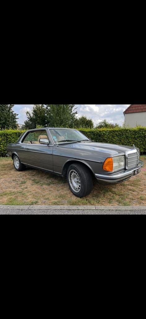 Mercedes w123 230ce 1984, Autos, Mercedes-Benz, Particulier, Vitres électriques, Essence, Coupé, 3 portes, Boîte manuelle, Argent ou Gris