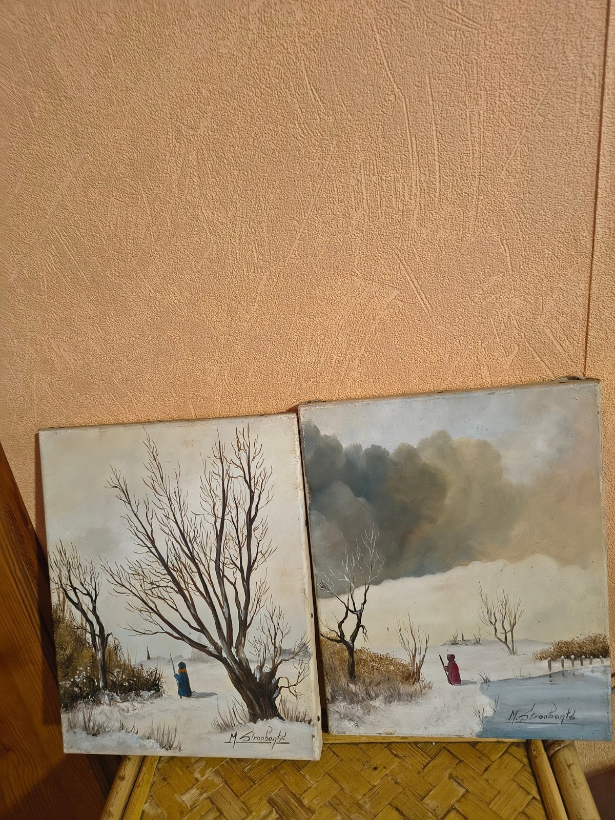 2 schilderijtjes. Sneeuwlandschap, Ophalen