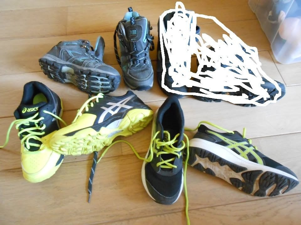 Baskets Asics OU bottines de marche Karrimor  Pointure 36, Enfants & Bébés, Garçon ou Fille, Enlèvement, Utilisé, Chaussures