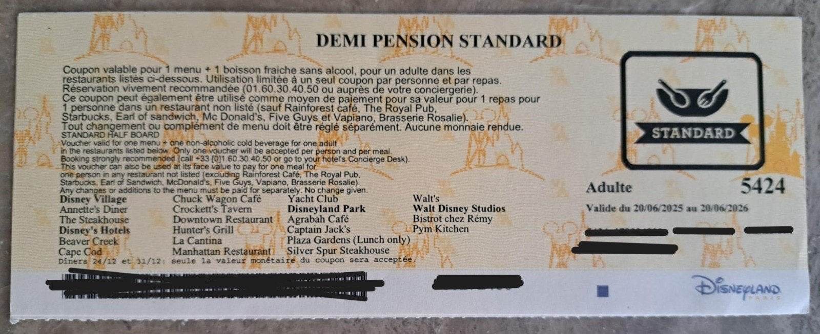 4 coupons demi-pension standard restaurants Disney, Tickets & Billets