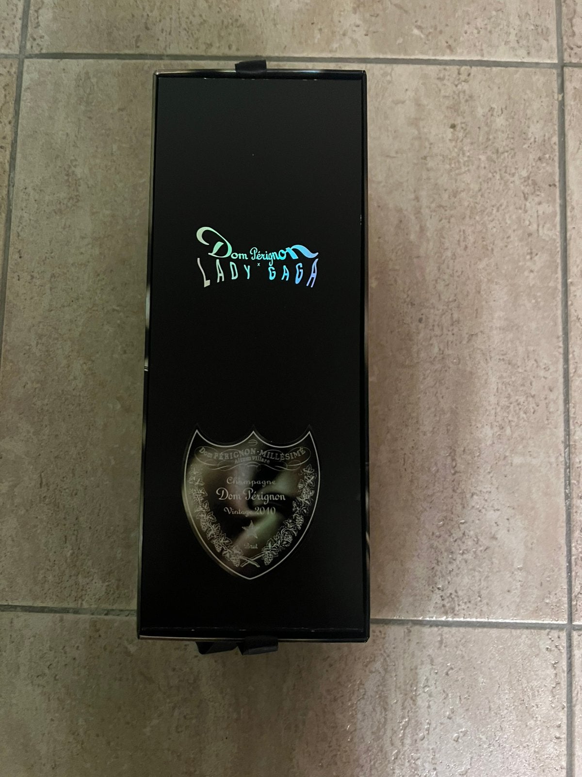 Dom Pérignon x Lady Gaga Vintage 2010 – lege fles + luxe box, Ophalen, Zo goed als nieuw, Champagne