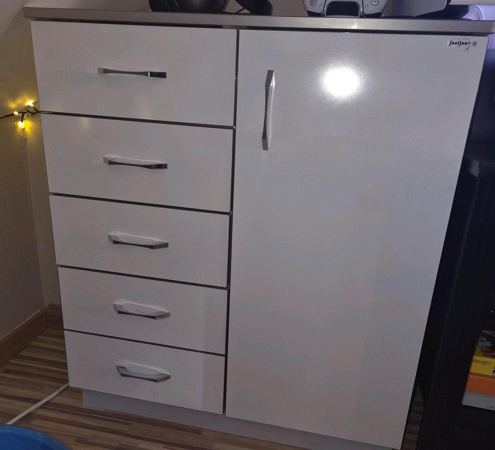 badkamer  kastje, Huis en Inrichting, Badkamer | Badkamermeubels, Ophalen