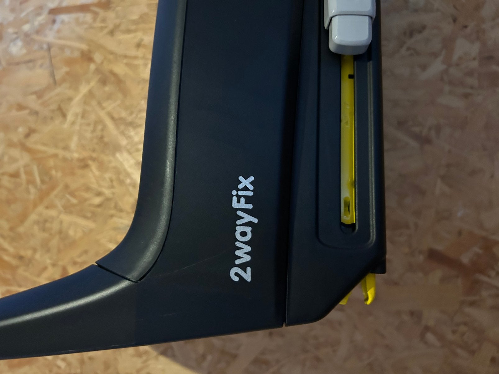 2way isofix, Autos : Divers, Carkits, Enlèvement, Comme neuf