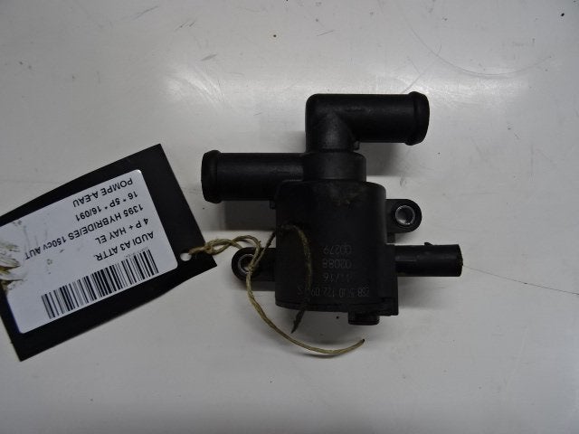 WATERPOMP Audi A3 Sportback (8VA / 8VF) (5Q0122096S), Gebruikt, Mevr. I. Hauben, Audi, Rue de l'Espoir 34 34
4030  GRIVEGNÉE, BE