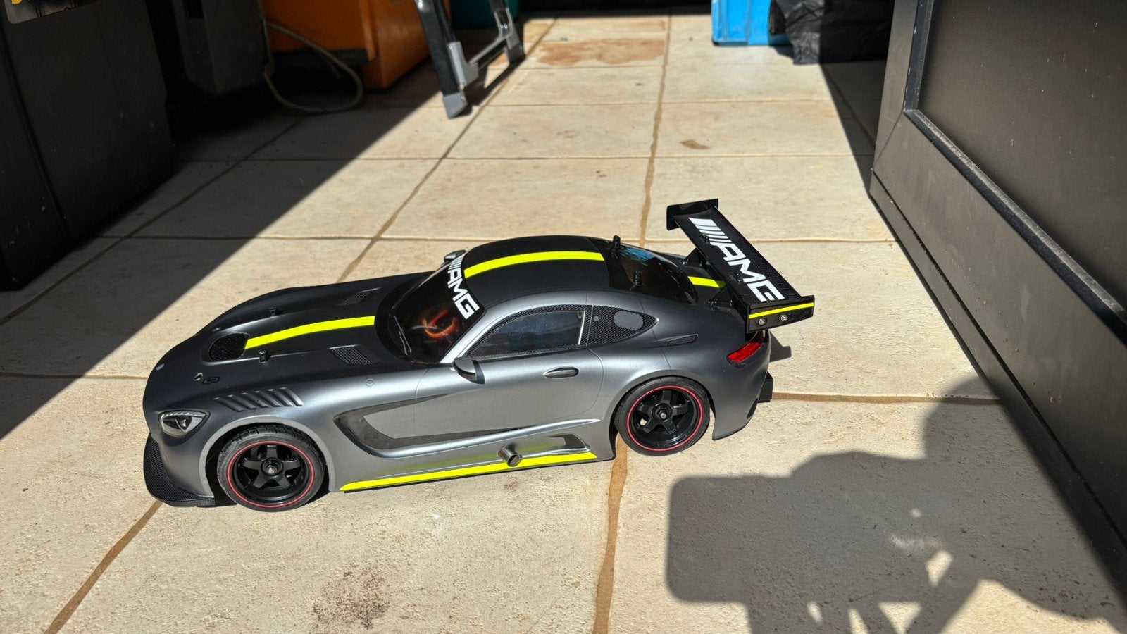 Tamiya tt-02d drift amg gt3, Enlèvement, Comme neuf