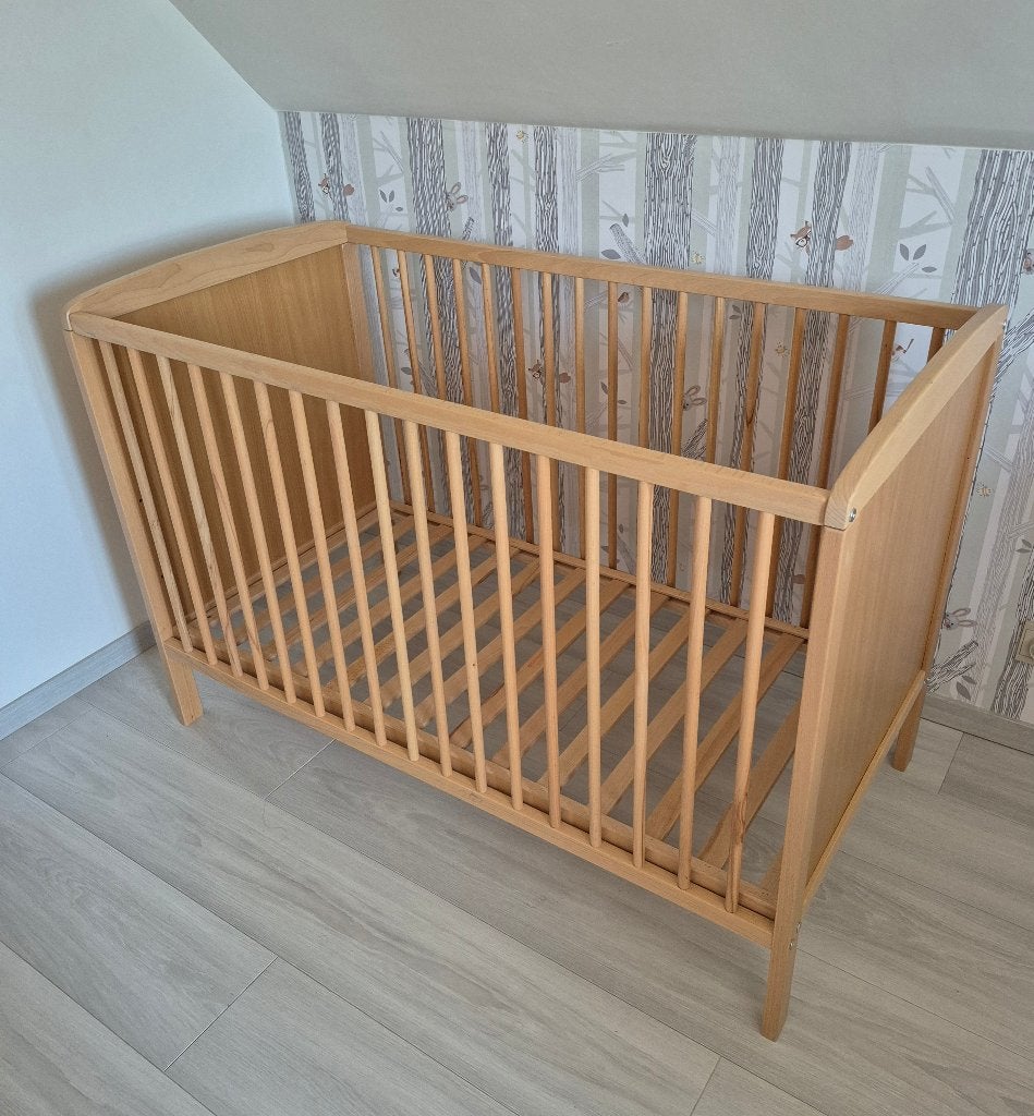 Babybed + matras en beschermer, Ophalen, Zo goed als nieuw