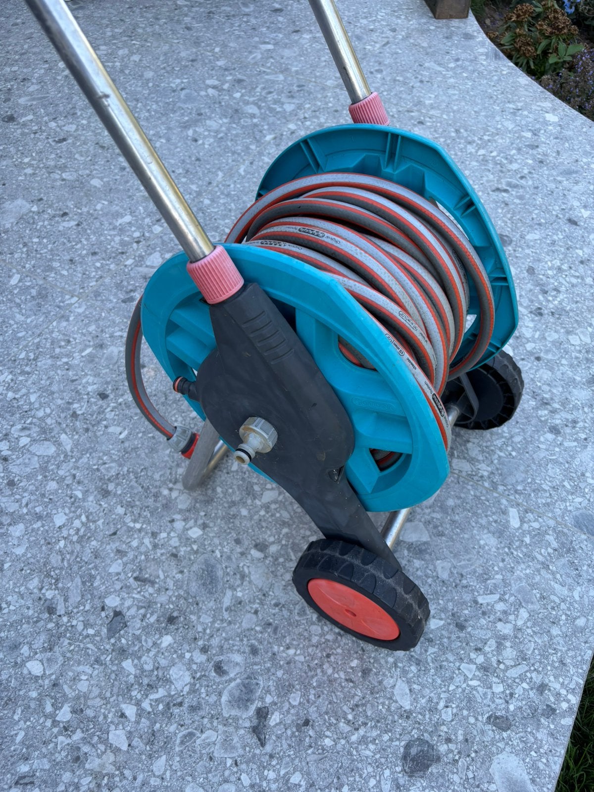 Gardena slangenwagen 20m, Tuin en Terras, Tuinslangen, Ophalen, Zo goed als nieuw, Tuinslang