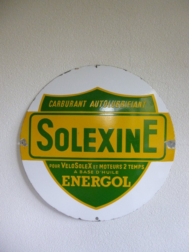 PLAQUE EN ÉMAIL « SOLEXINE HUILE ENERGOL » DES ANNÉES 50/60, Collections, Enlèvement ou Envoi, Utilisé, Panneau publicitaire