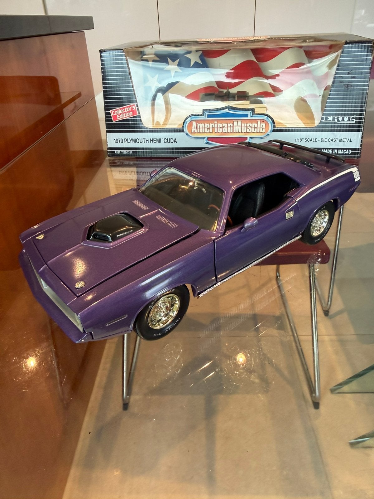 Collector edition 1970 Plymouth Hemi Cuda 1:18 ERTL, Enlèvement ou Envoi, Comme neuf, ERTL