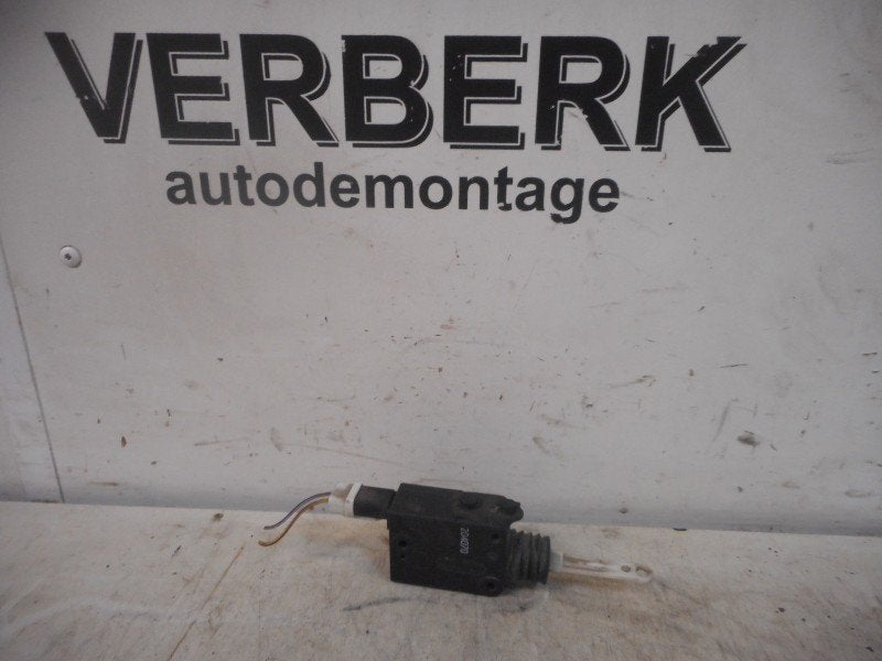 VEROUILLAGE CENTRALISEE MOTEUR CARBURANT FLAP Ford (204070), Henry-Ford-Straße  1
50735  Köln, DE, Ford-Werke GmbH, Kunden@ford.com