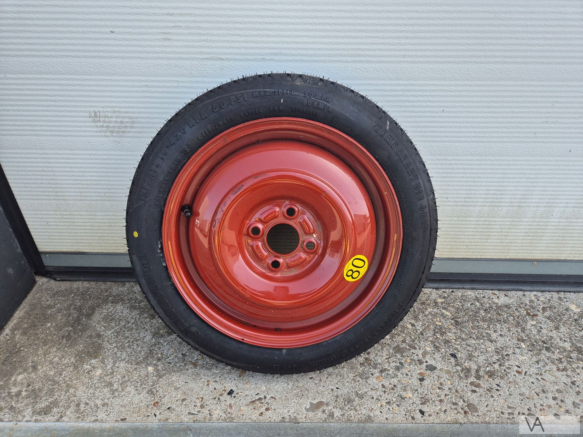 Thuiskomer Kia Rio / Stonic / Hyundai Inster / Suzuki Swift, Auto-onderdelen, Banden en Velgen, Gebruikt, -, -, Banden en Velgen