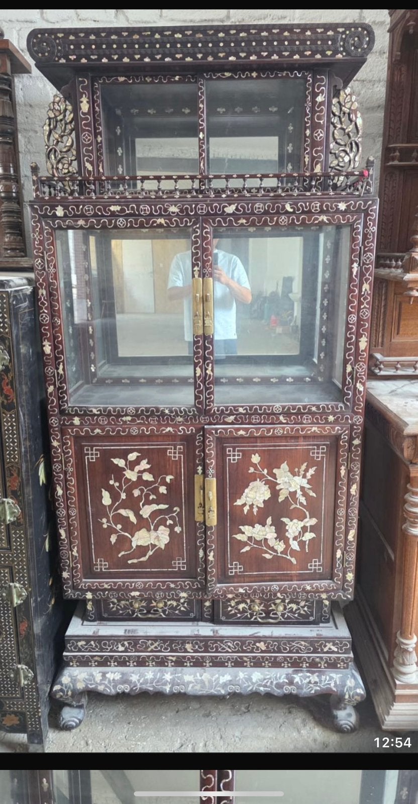 Meuble vitrine asiatique, Enlèvement